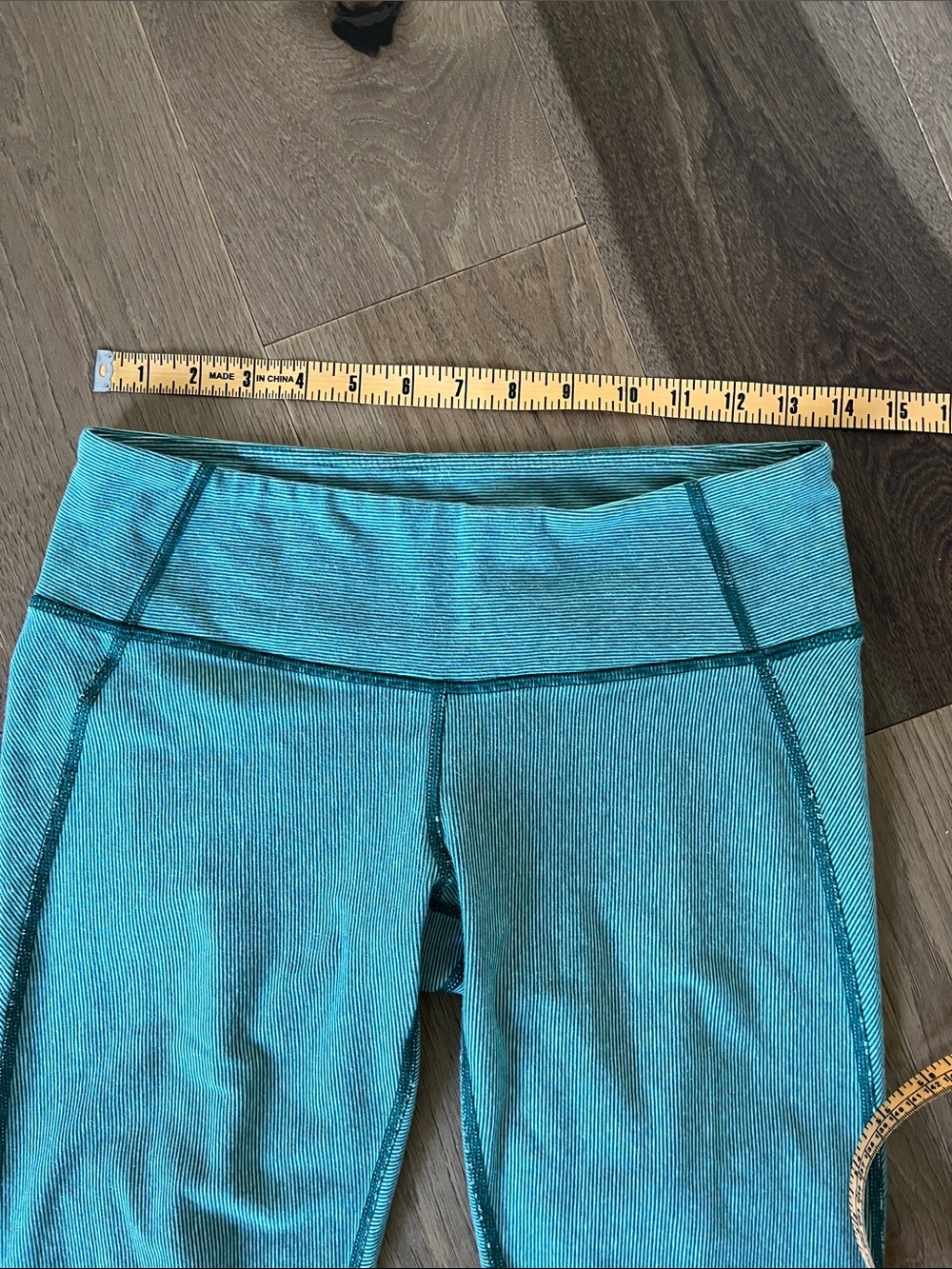 Lululemon Wunder Under Pant Leggings - Size M - EUC - Picture 10 of 11